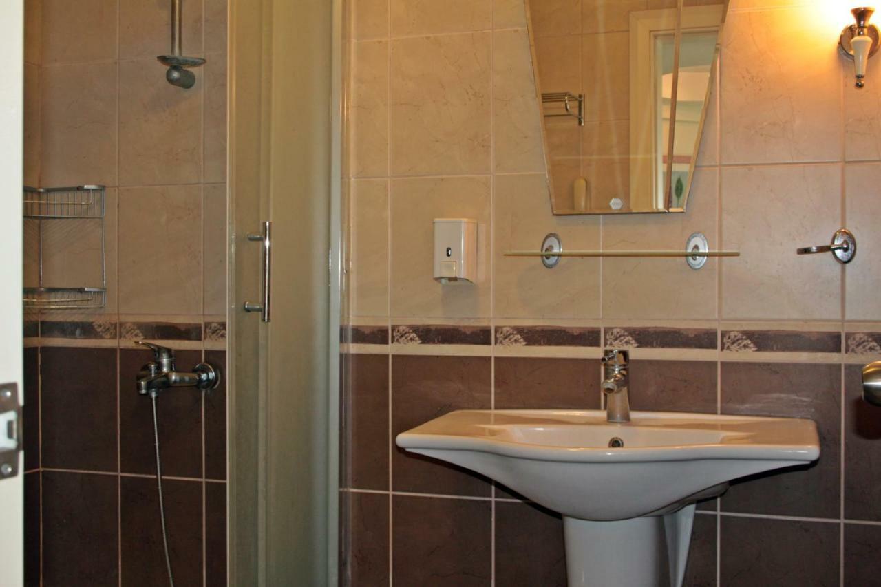 Costa Queen Suites グムベット エクステリア 写真